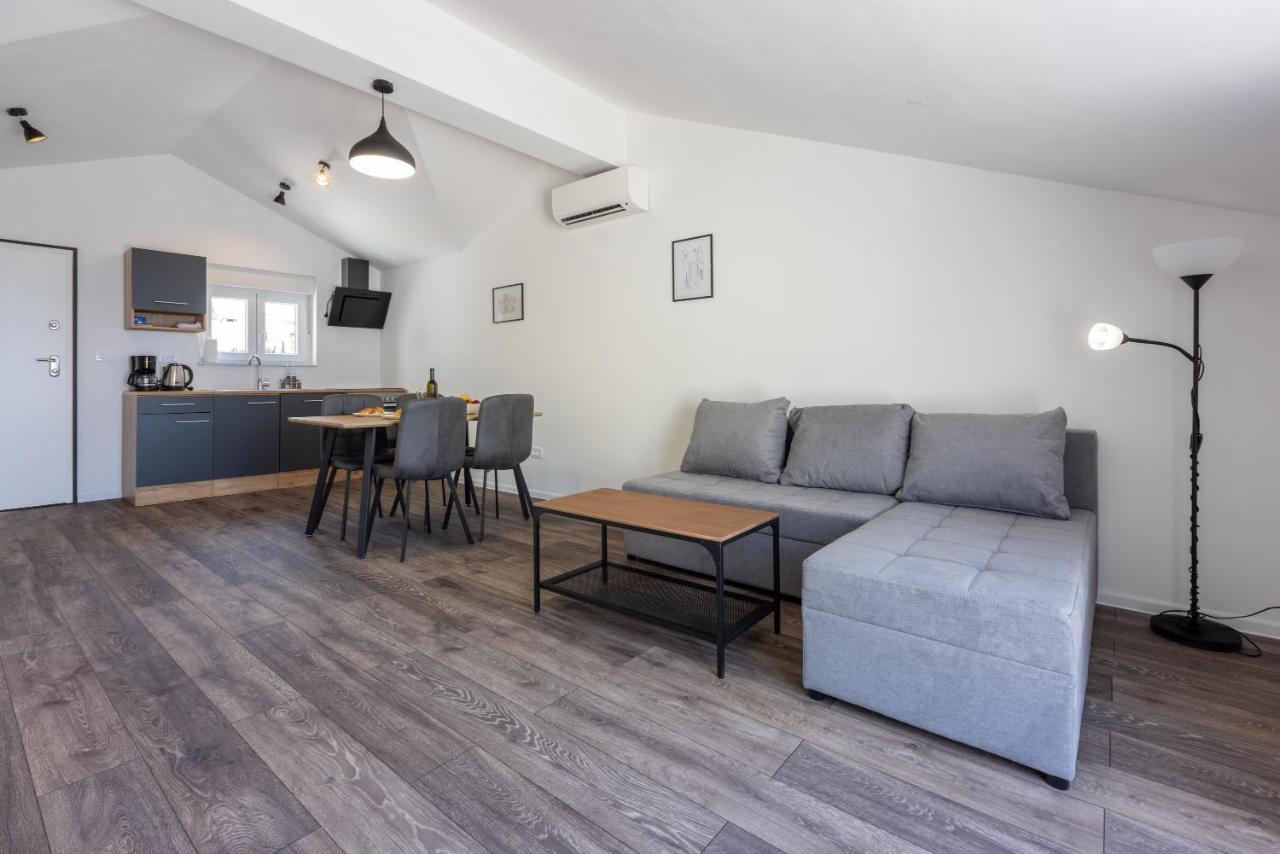 Luxury Apartments Lovorka 3 & 4***/**** セルツェ エクステリア 写真