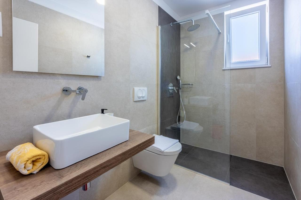 Luxury Apartments Lovorka 3 & 4***/**** セルツェ エクステリア 写真